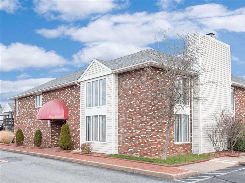 Hawthorn Suites By Wyndham Manchester Hartford Exterior foto